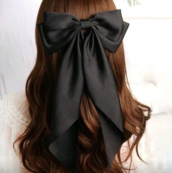 Accessories - Elegant Black Large Hair Bow Clip
